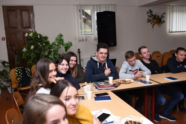 Тепле спілкування